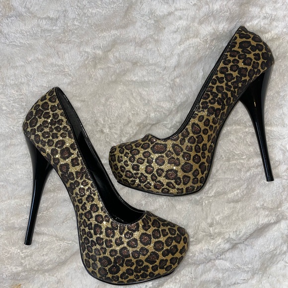 LEOPARD PRINT STILETTOS - Picture 1 of 4